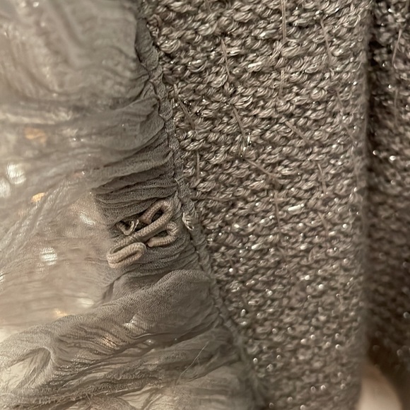 White House Black Market Women's Cardigan Sweater Gray Silver Sequins Ruffle XL - Picture 6 of 8